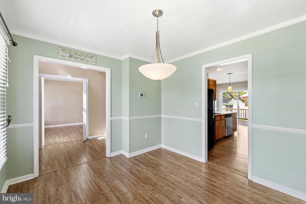 6112 THREE CEDARS LANE