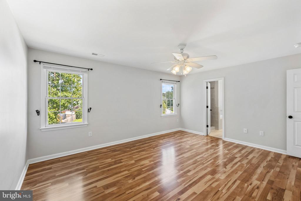 6112 THREE CEDARS LANE