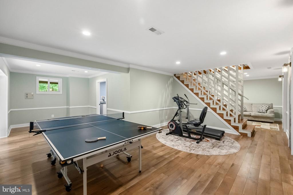 9200 JR MONTGOMERY LANE