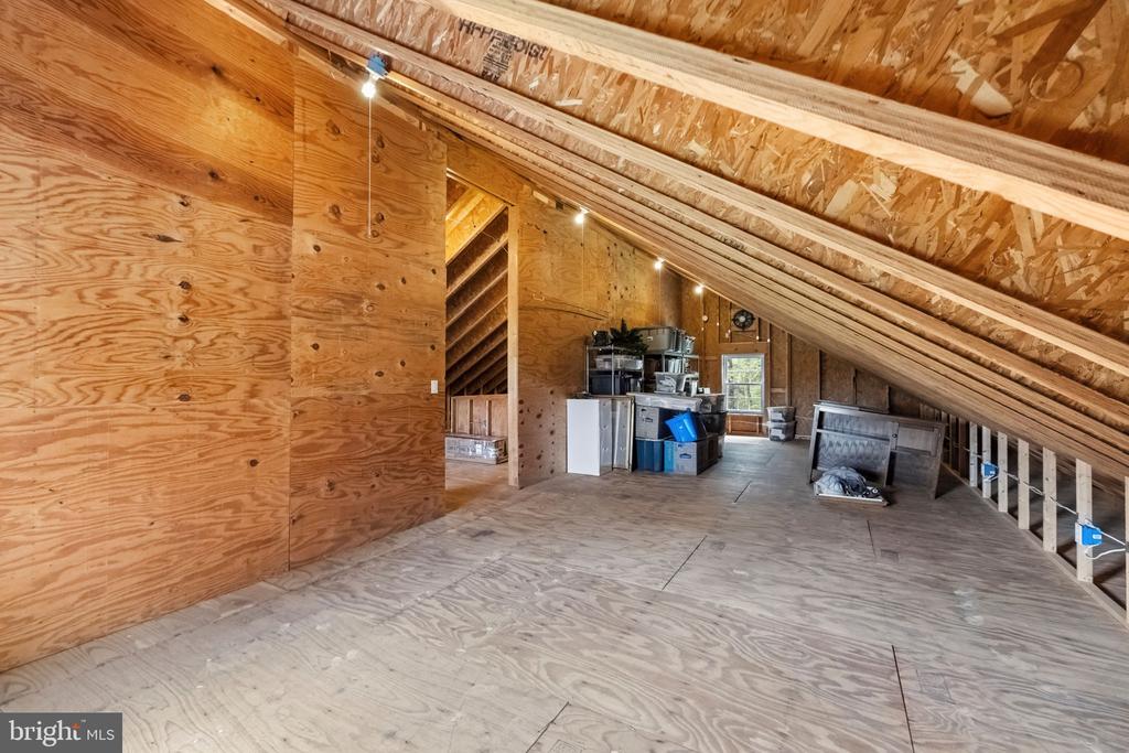 9200 JR MONTGOMERY LANE