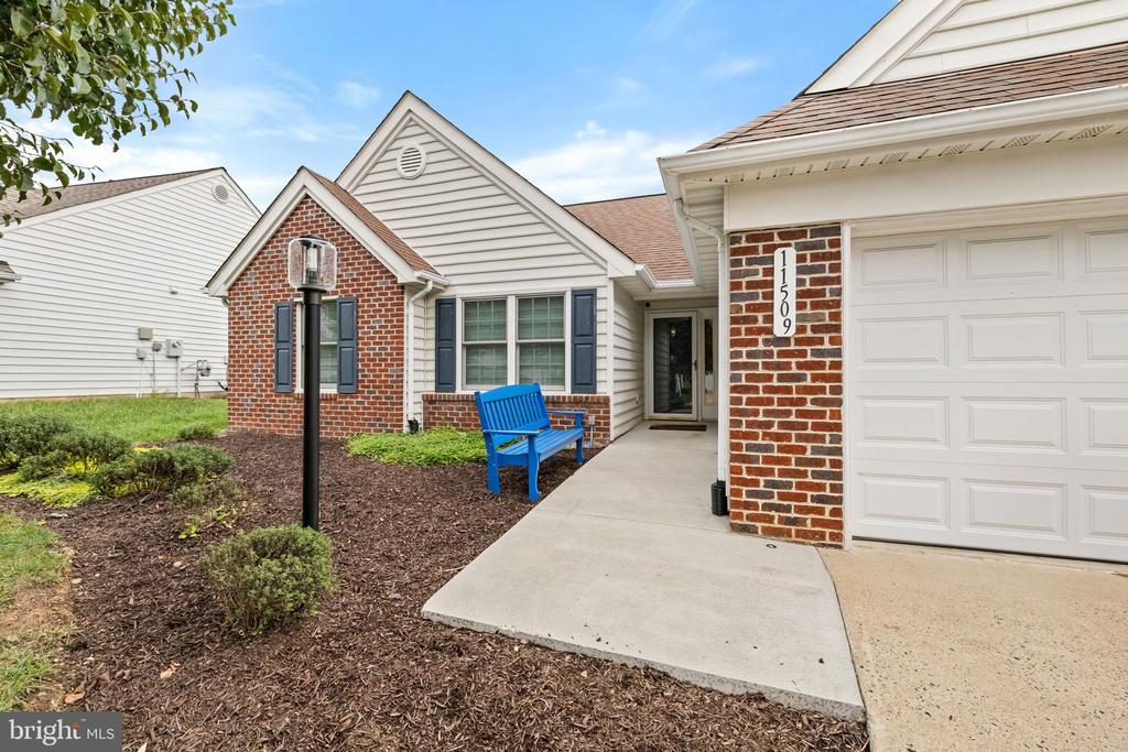 11509 ABINGDON COURT