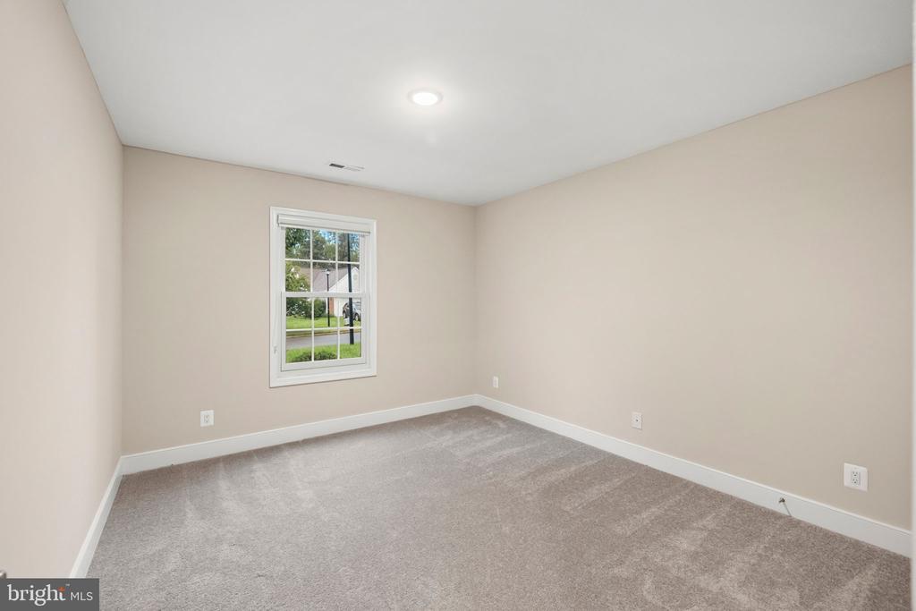 11509 ABINGDON COURT
