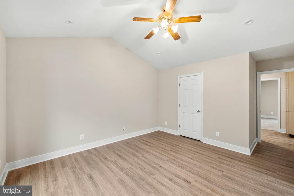 11509 ABINGDON COURT