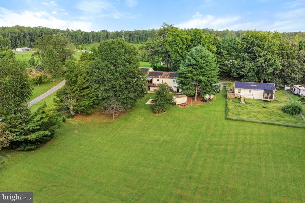 8908 JENNINGS LANE