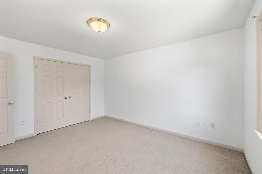 10307 NAPOLEON STREET