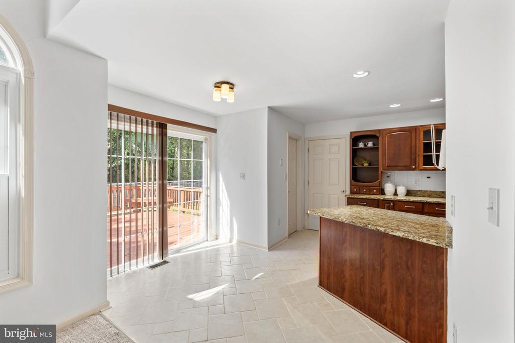 10307 NAPOLEON STREET