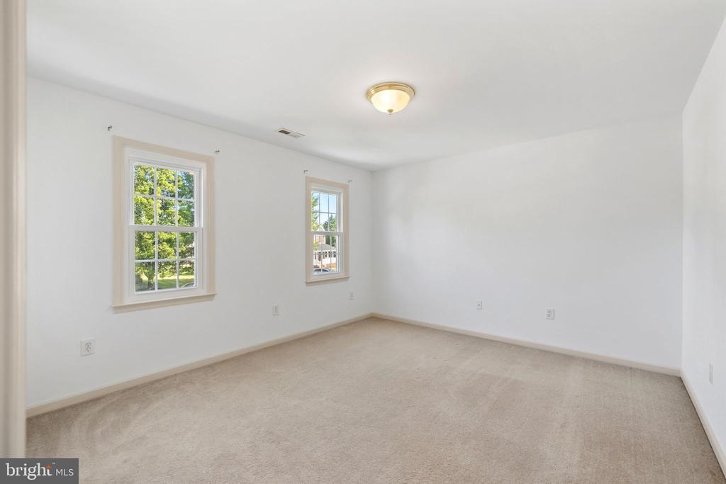 10307 NAPOLEON STREET