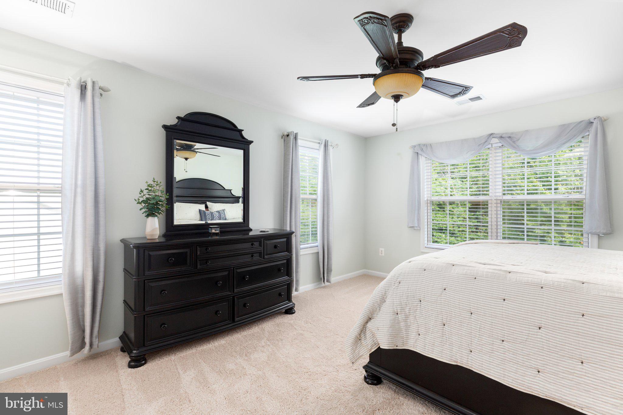 34 Woodleigh LANE