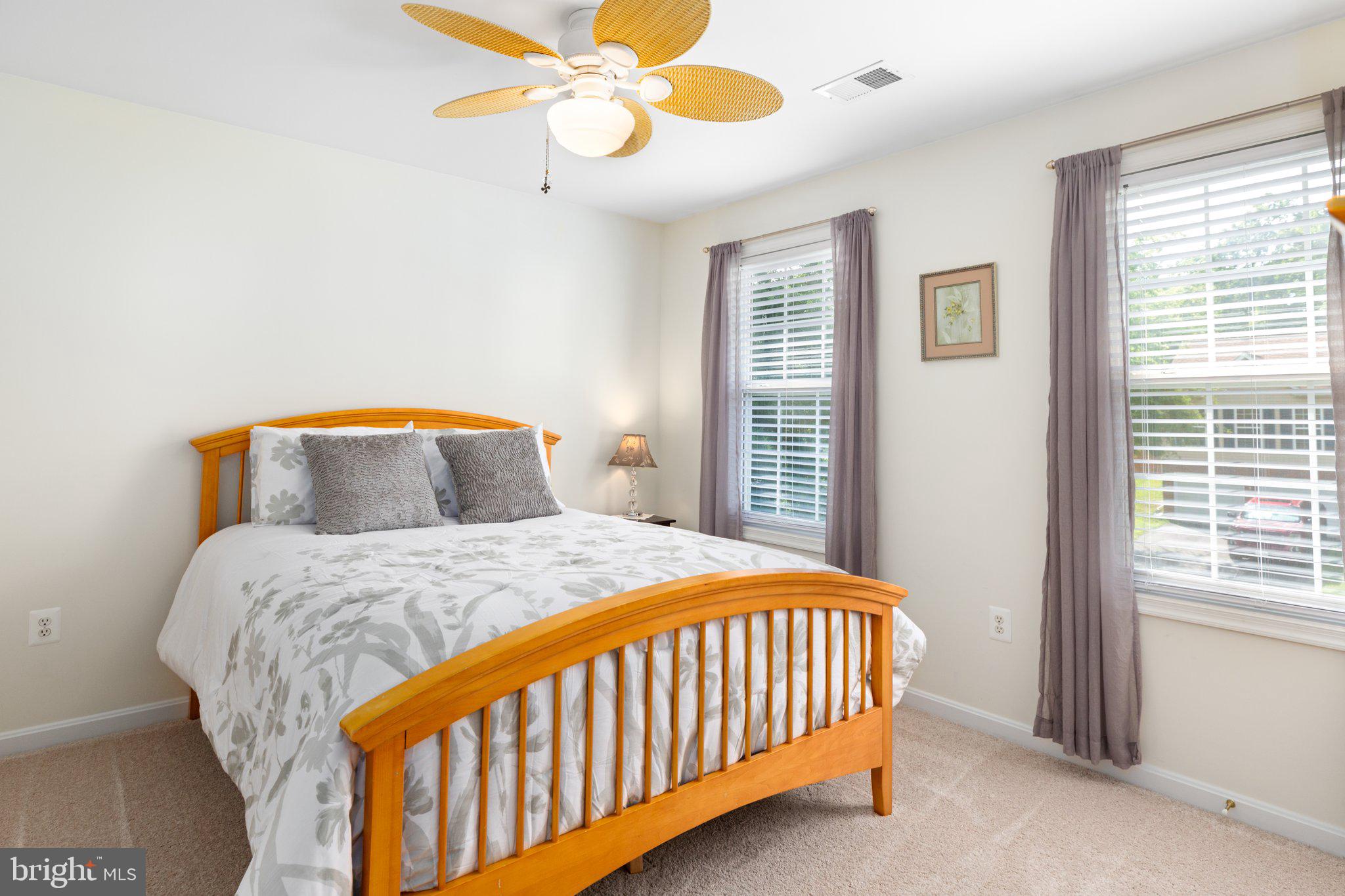 34 Woodleigh LANE