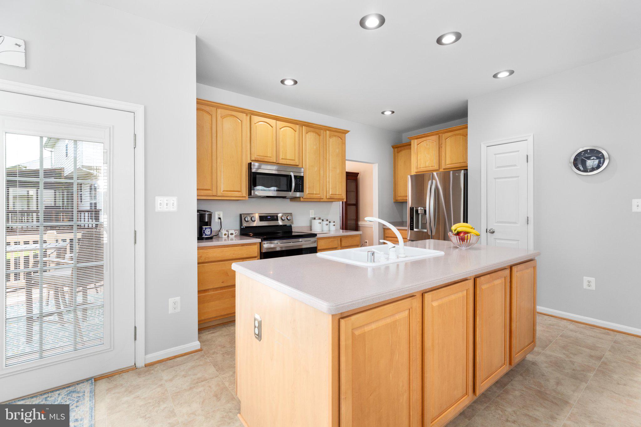 34 Woodleigh LANE