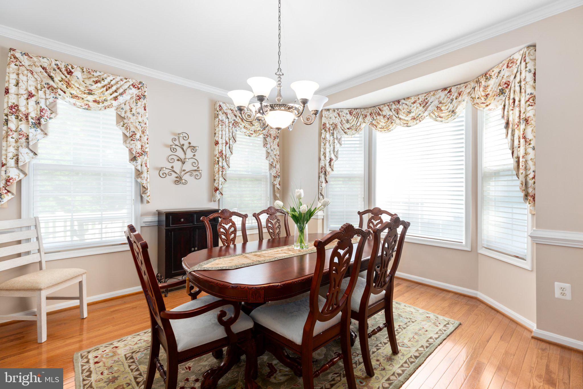 34 Woodleigh LANE