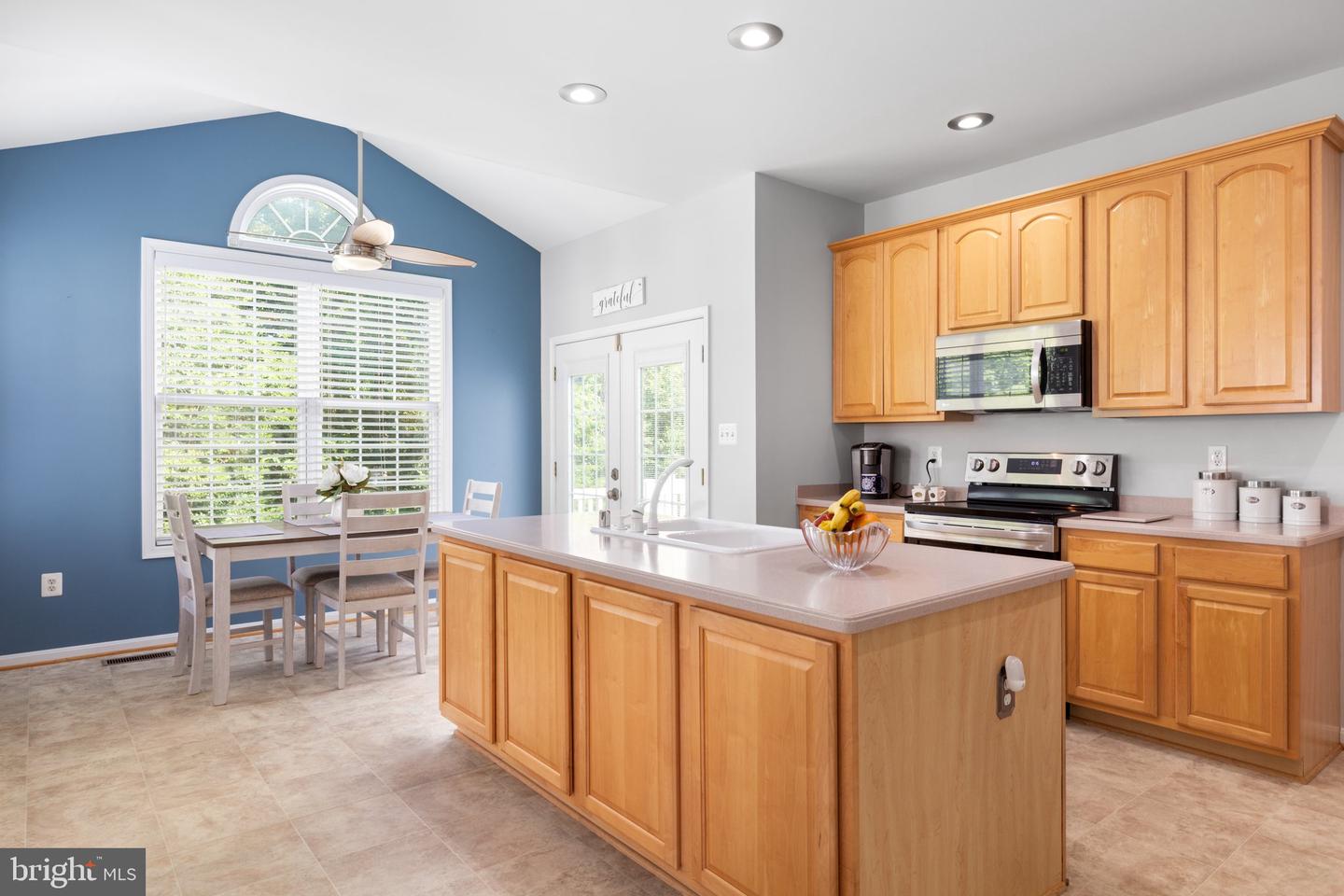 34 Woodleigh LANE