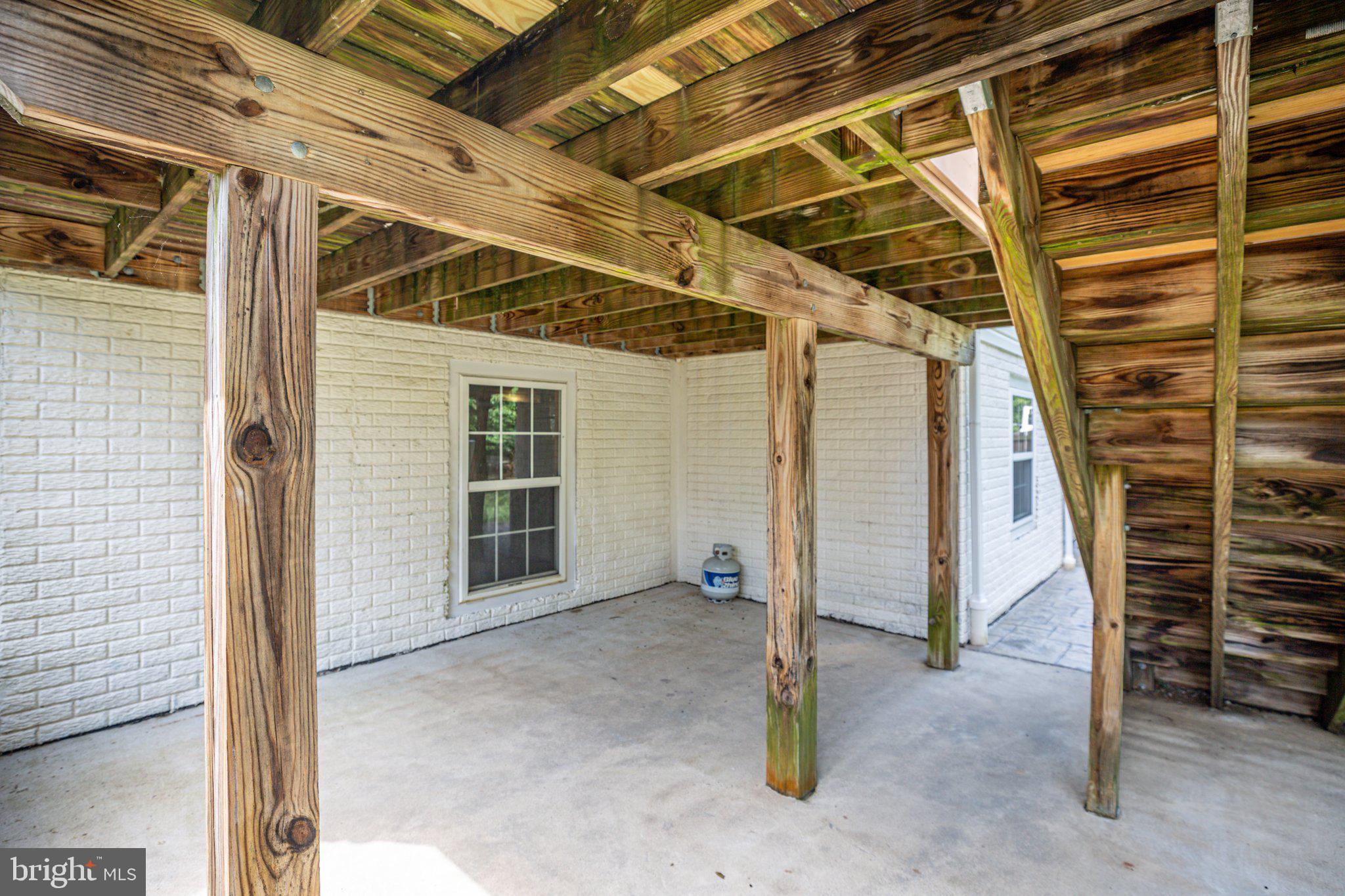 34 Woodleigh LANE