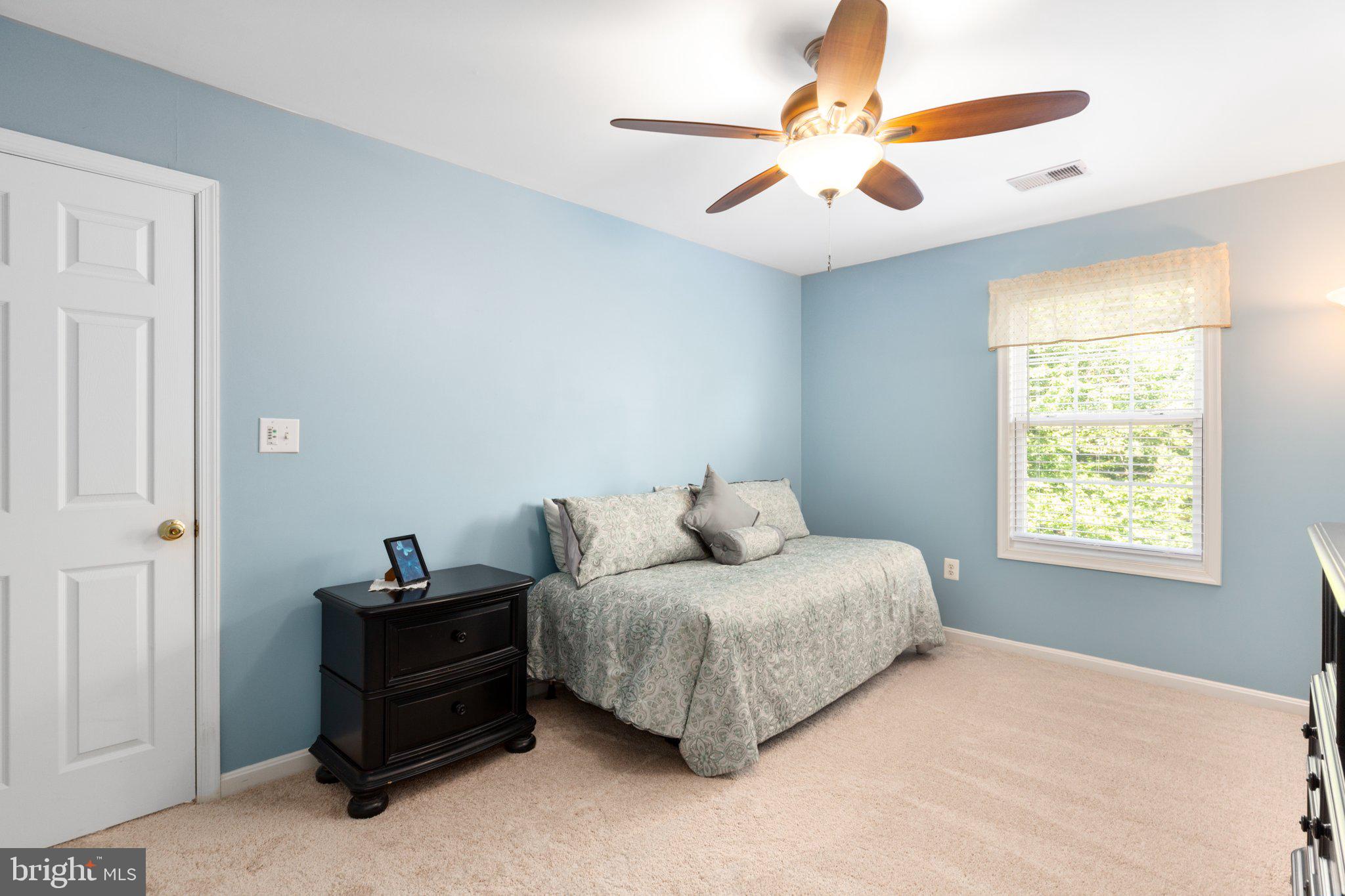 34 Woodleigh LANE