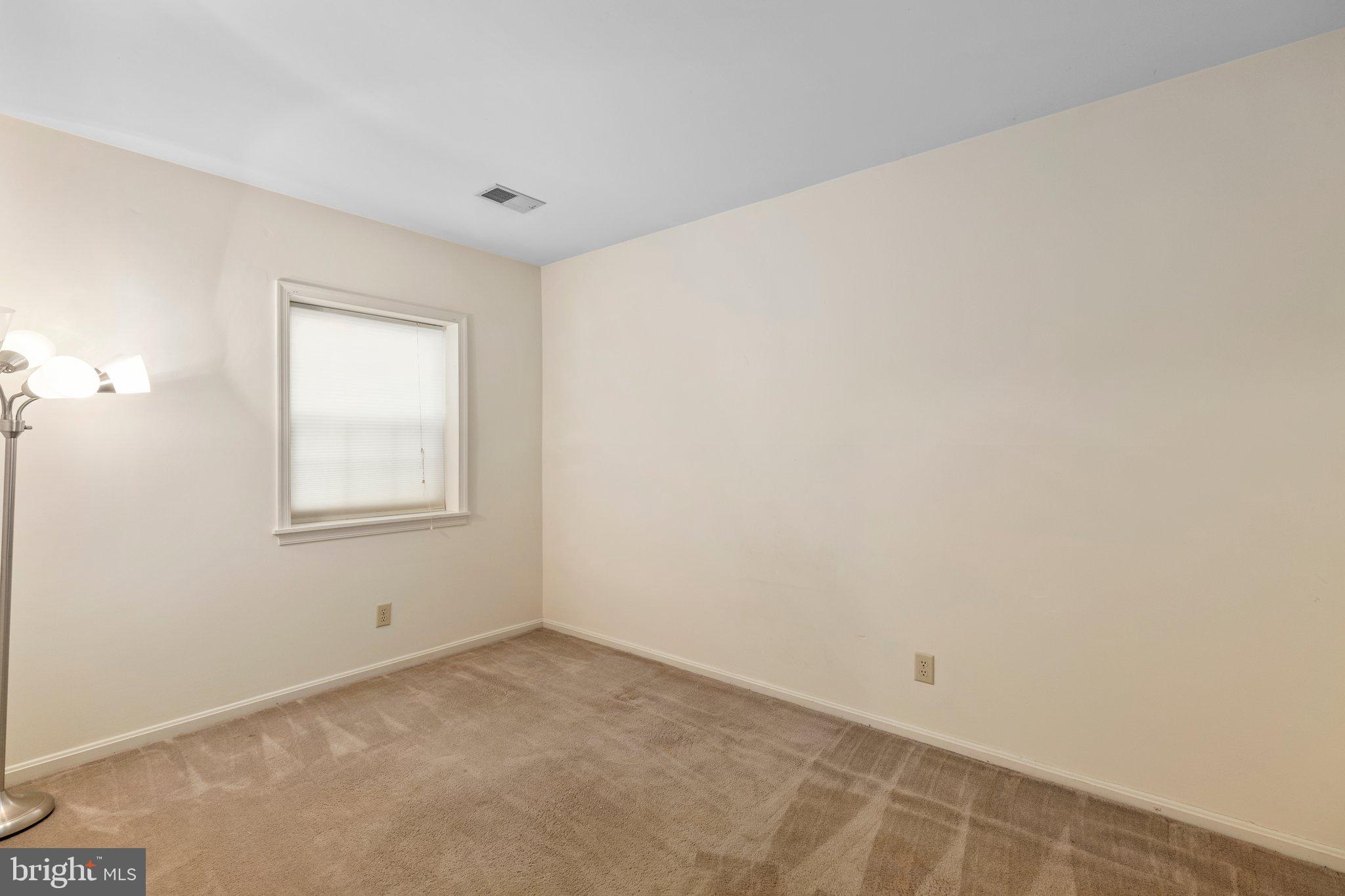 2 Rosehaven STREET