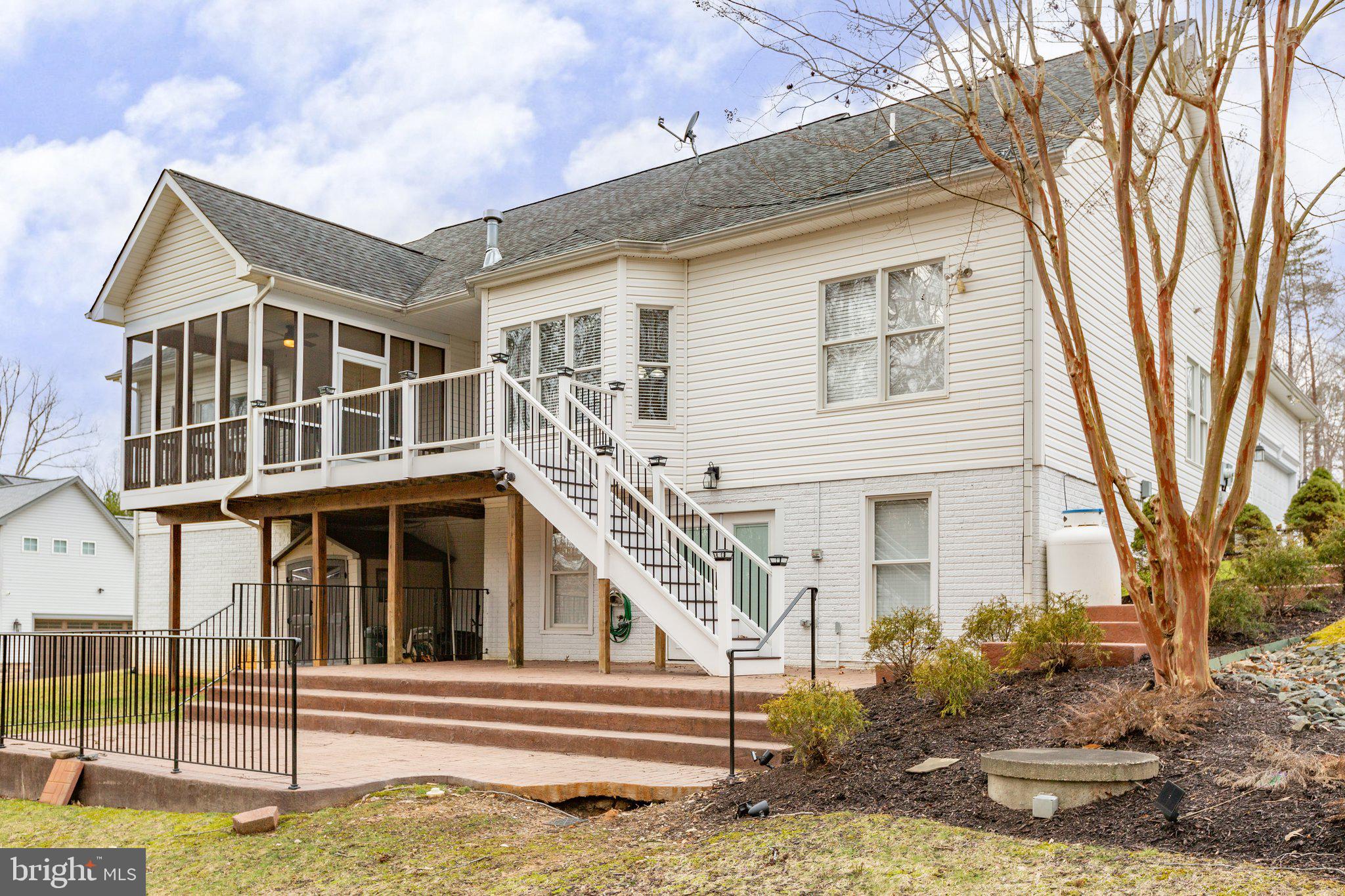 115 River Acres Lane