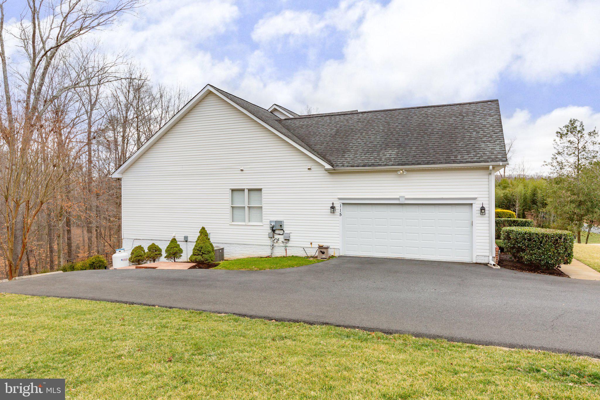 115 River Acres Lane