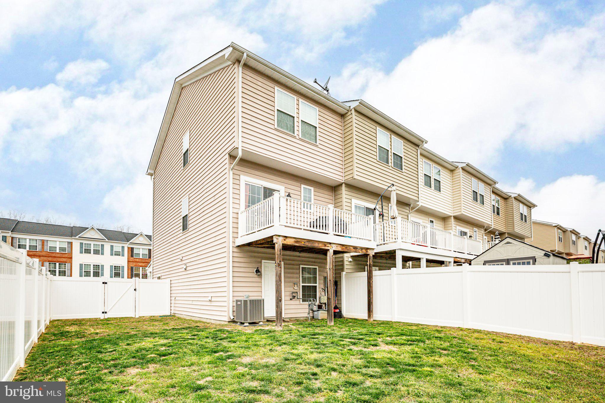 141 Tree Line Dr