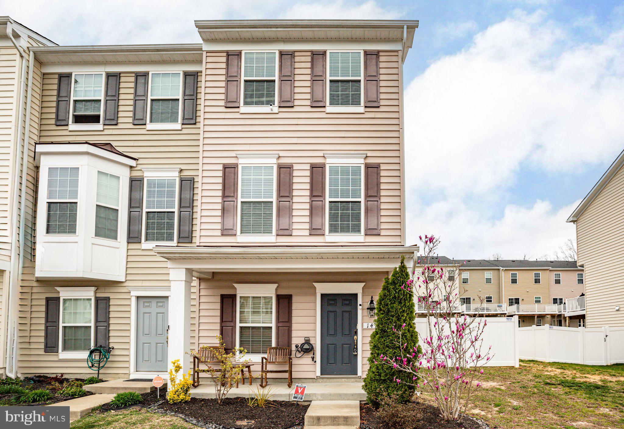141 Tree Line Dr