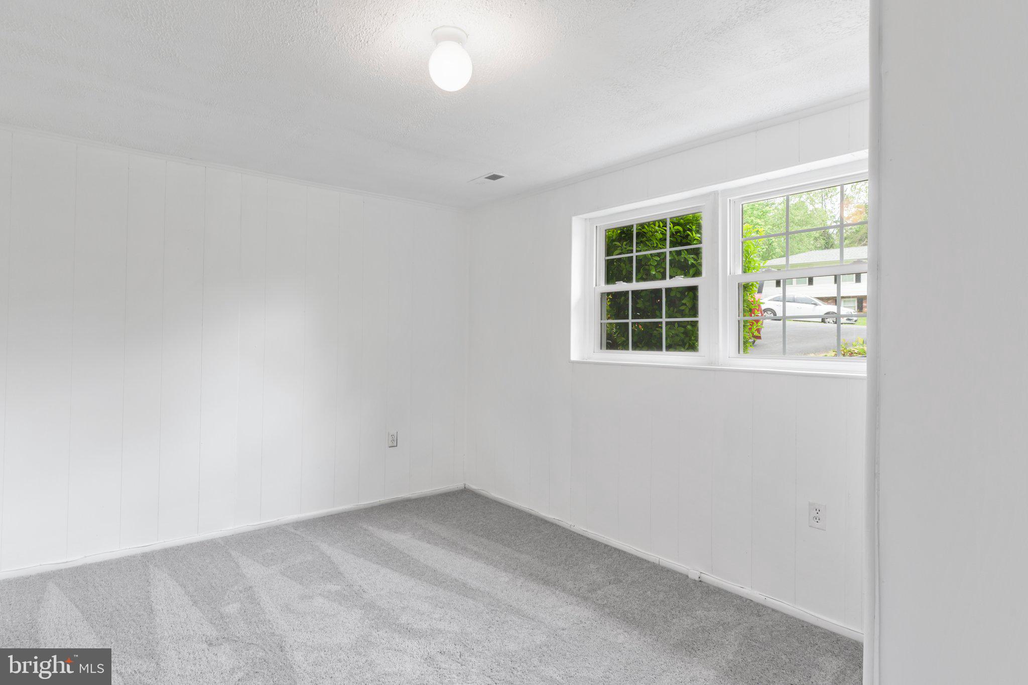 303 Austin Dr