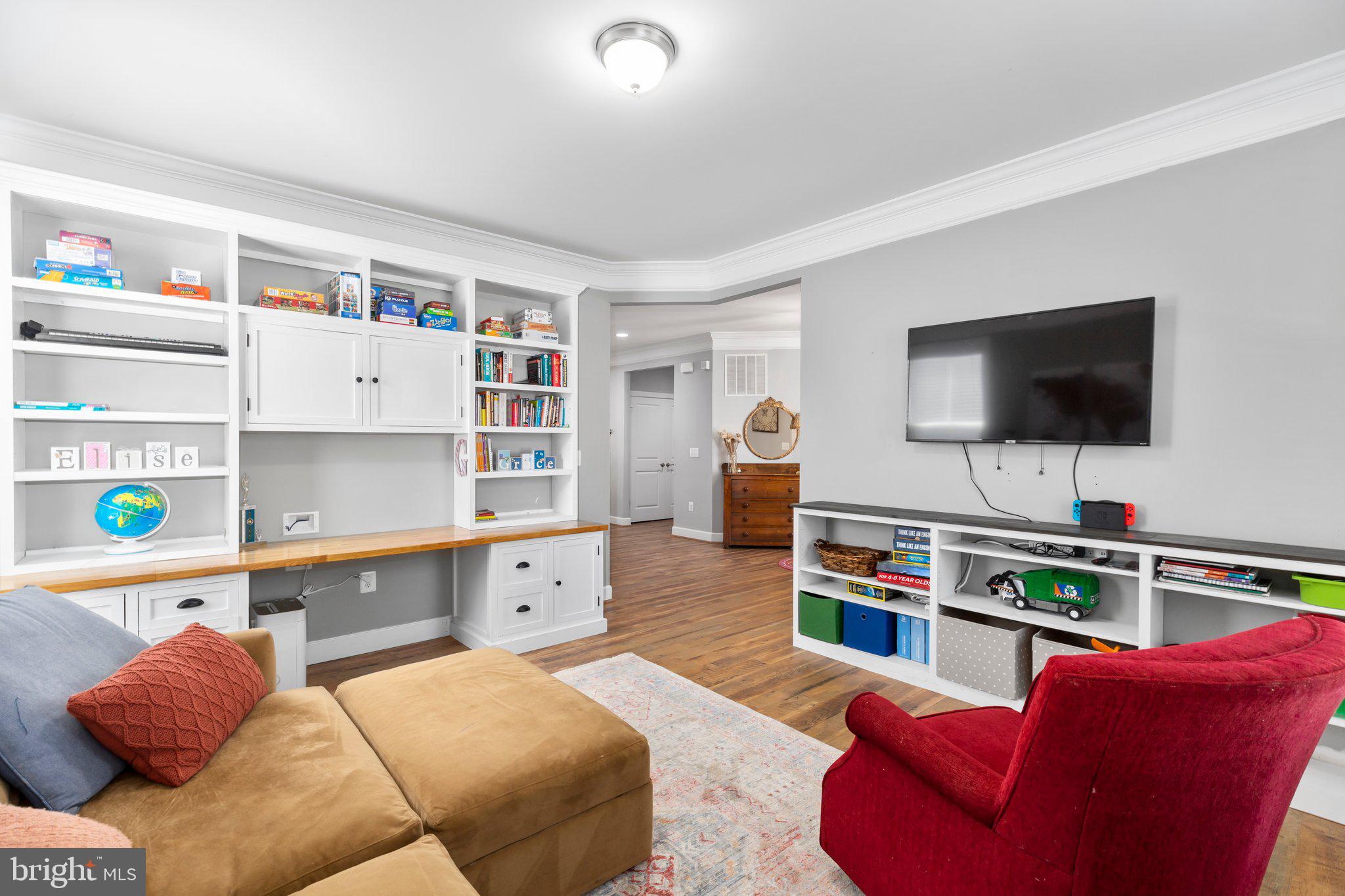 413 Pear Blossom Rd