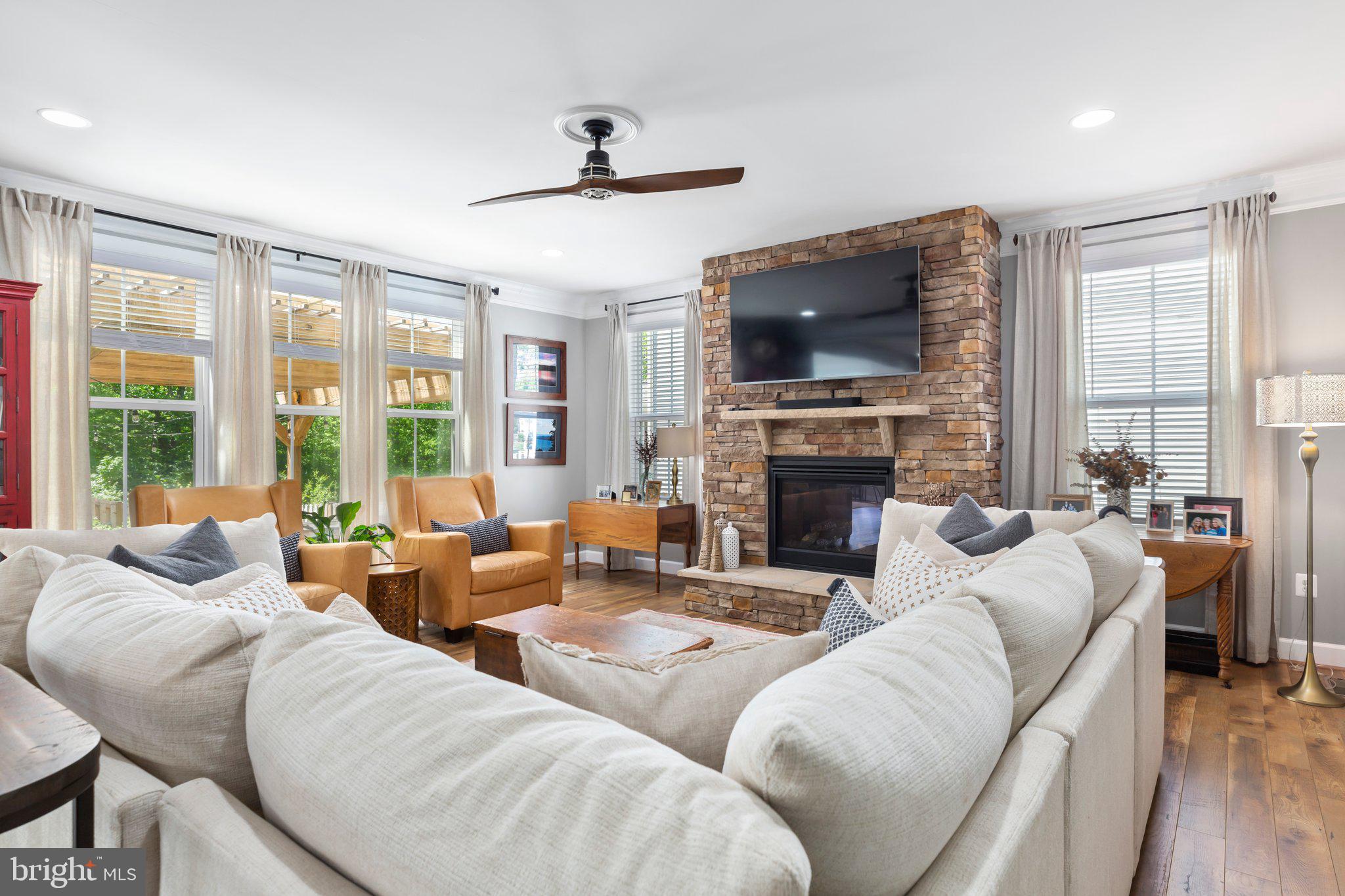 413 Pear Blossom Rd