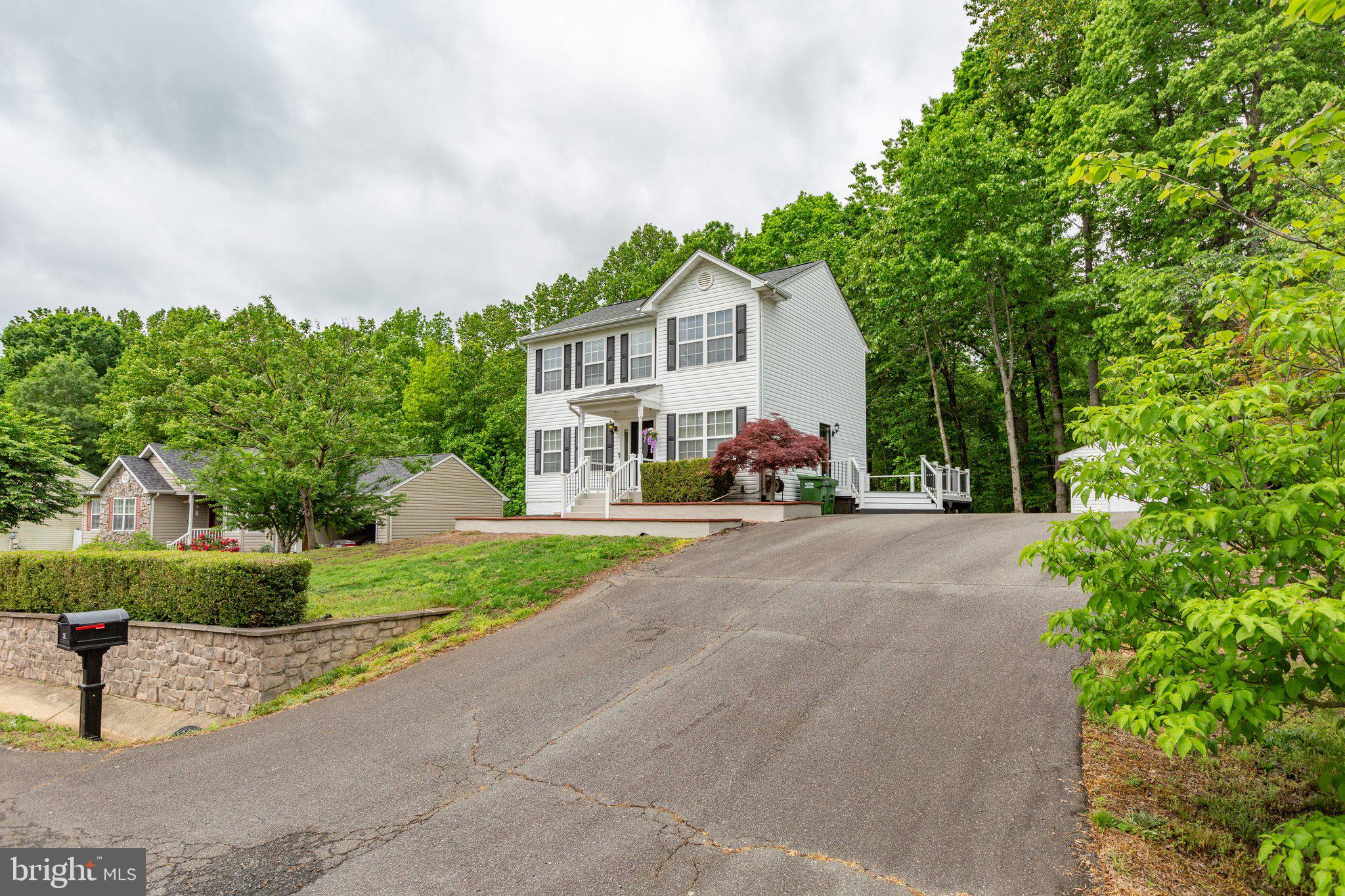 21 Amelia Ct