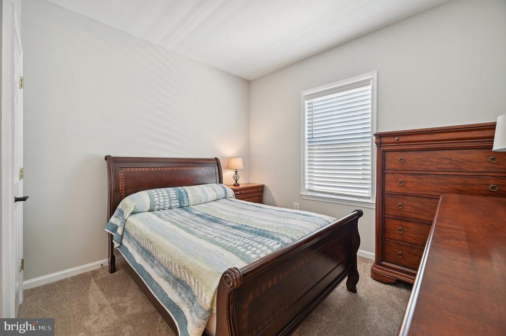 87 Smithfield Way