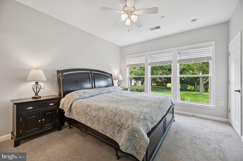 87 Smithfield Way