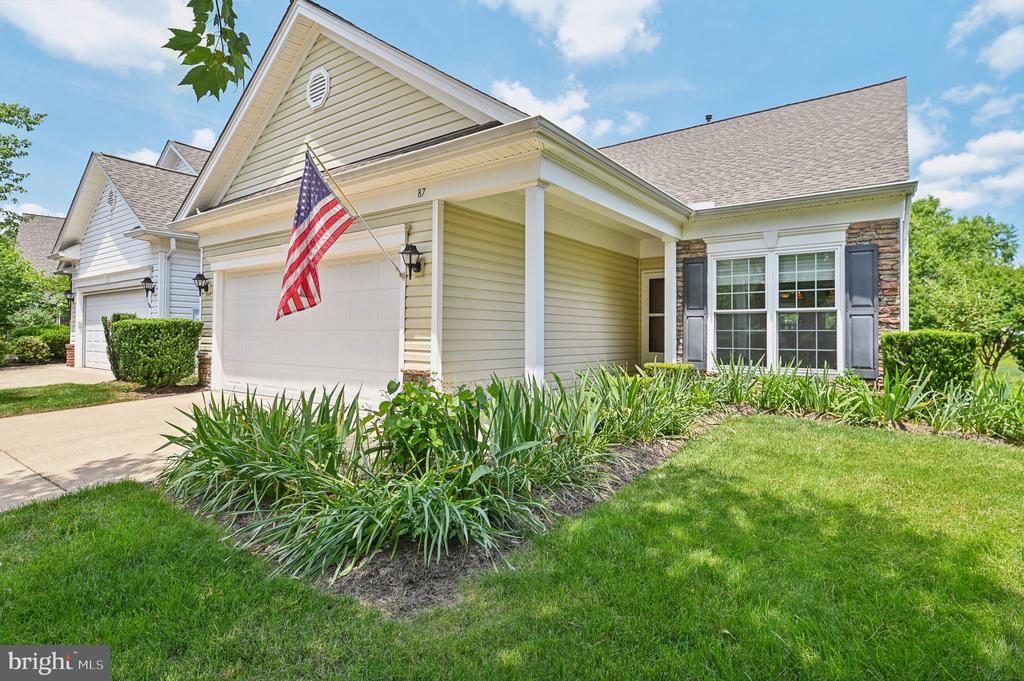 87 Smithfield Way