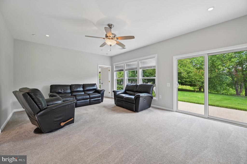87 Smithfield Way