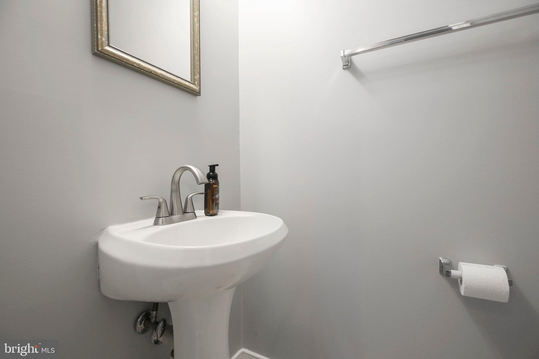 302 Munsons Hill Ct