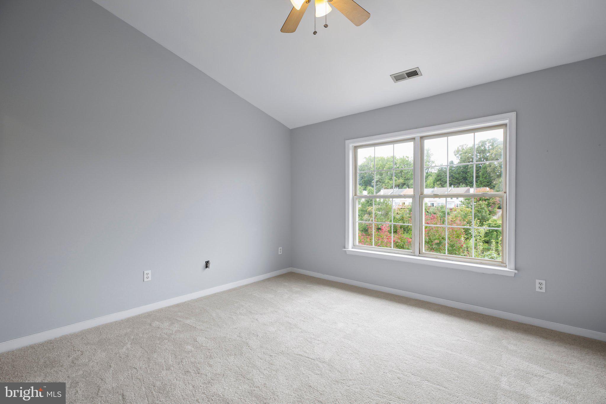 302 Munsons Hill Ct
