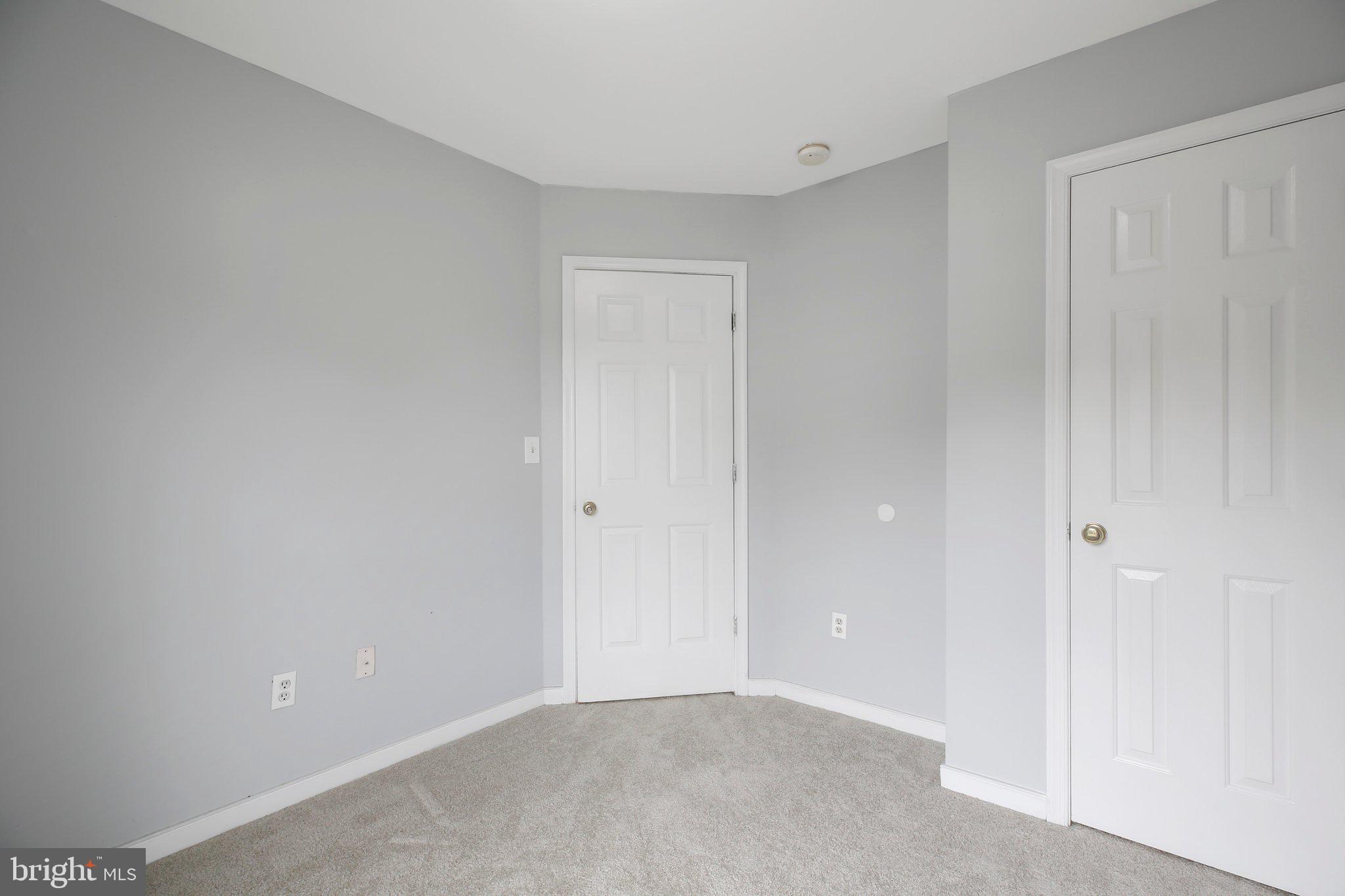 302 Munsons Hill Ct