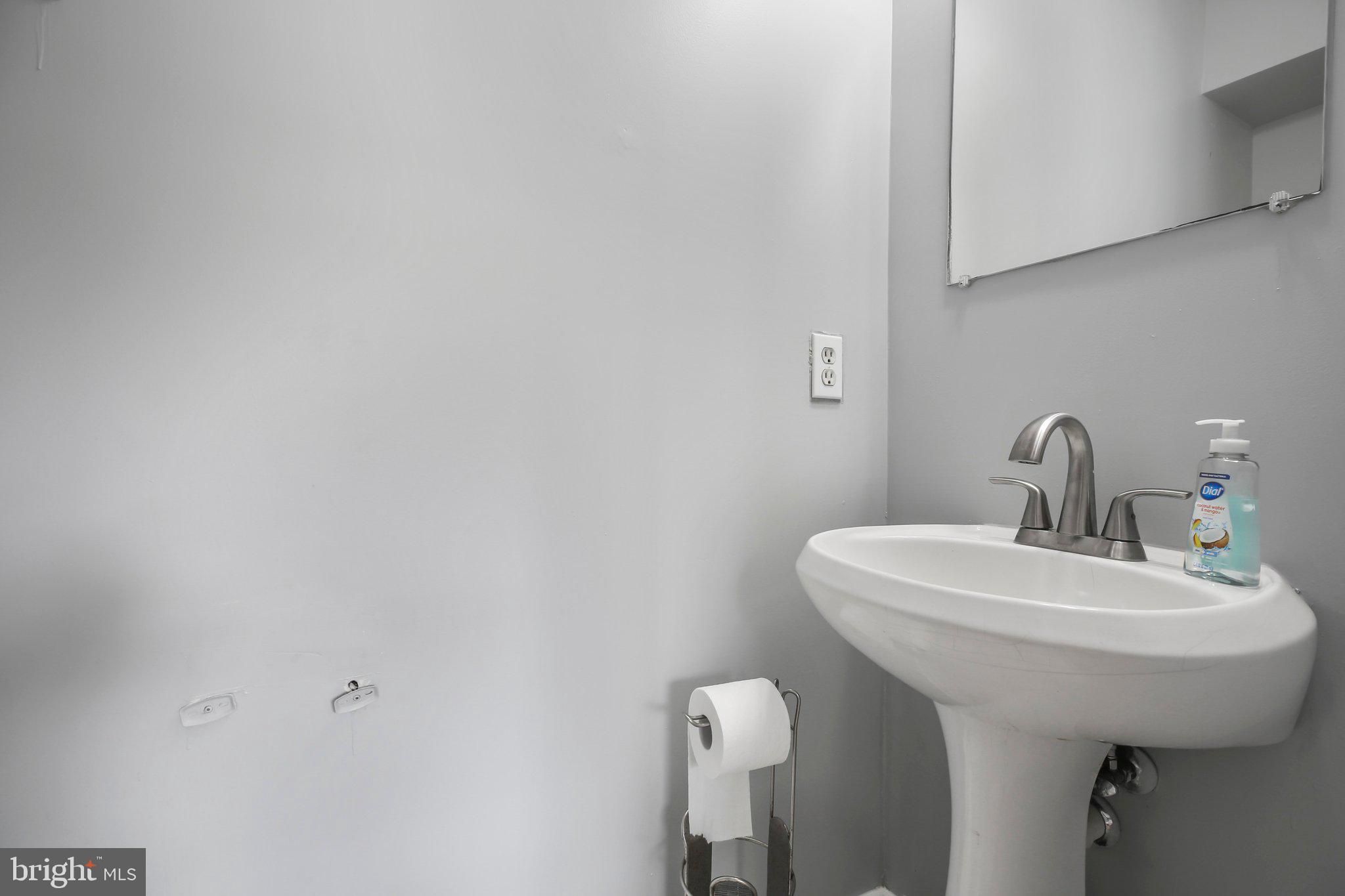 302 Munsons Hill Ct