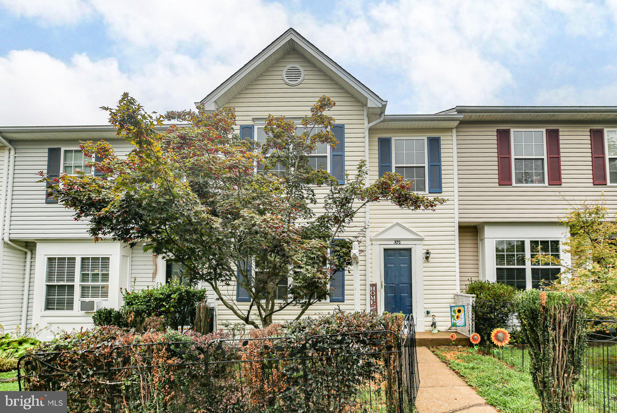302 Munsons Hill Ct
