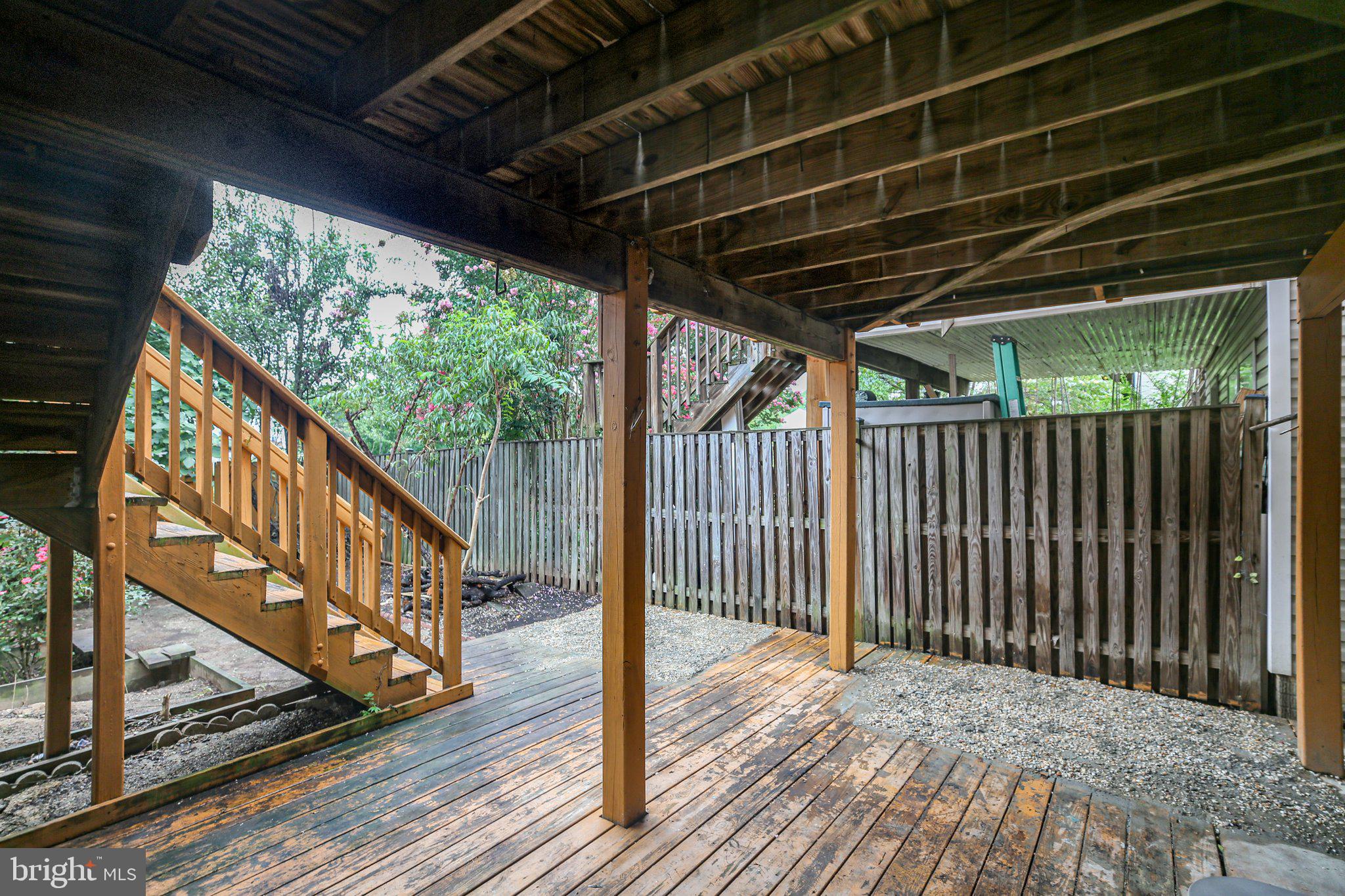 302 Munsons Hill Ct