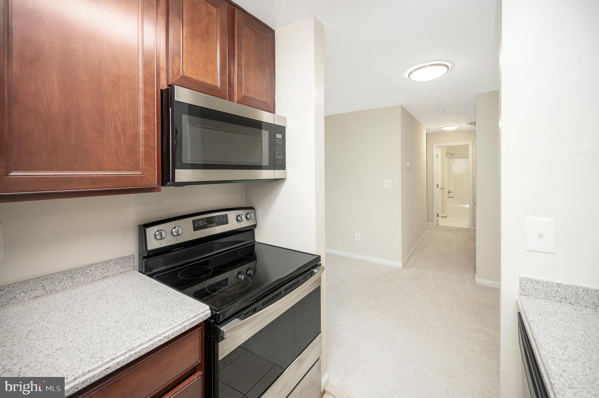 30 WILD OAK LANE 30103