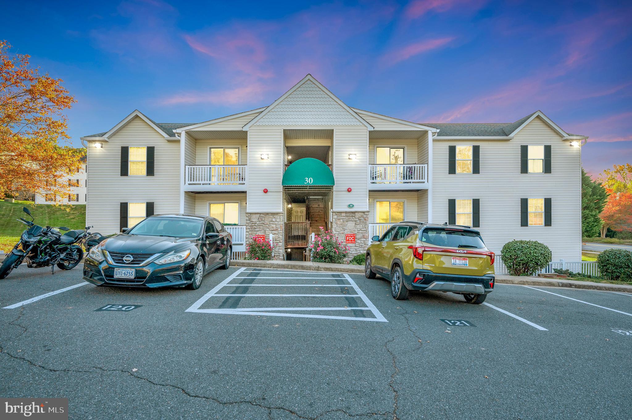 30 WILD OAK LANE 30103