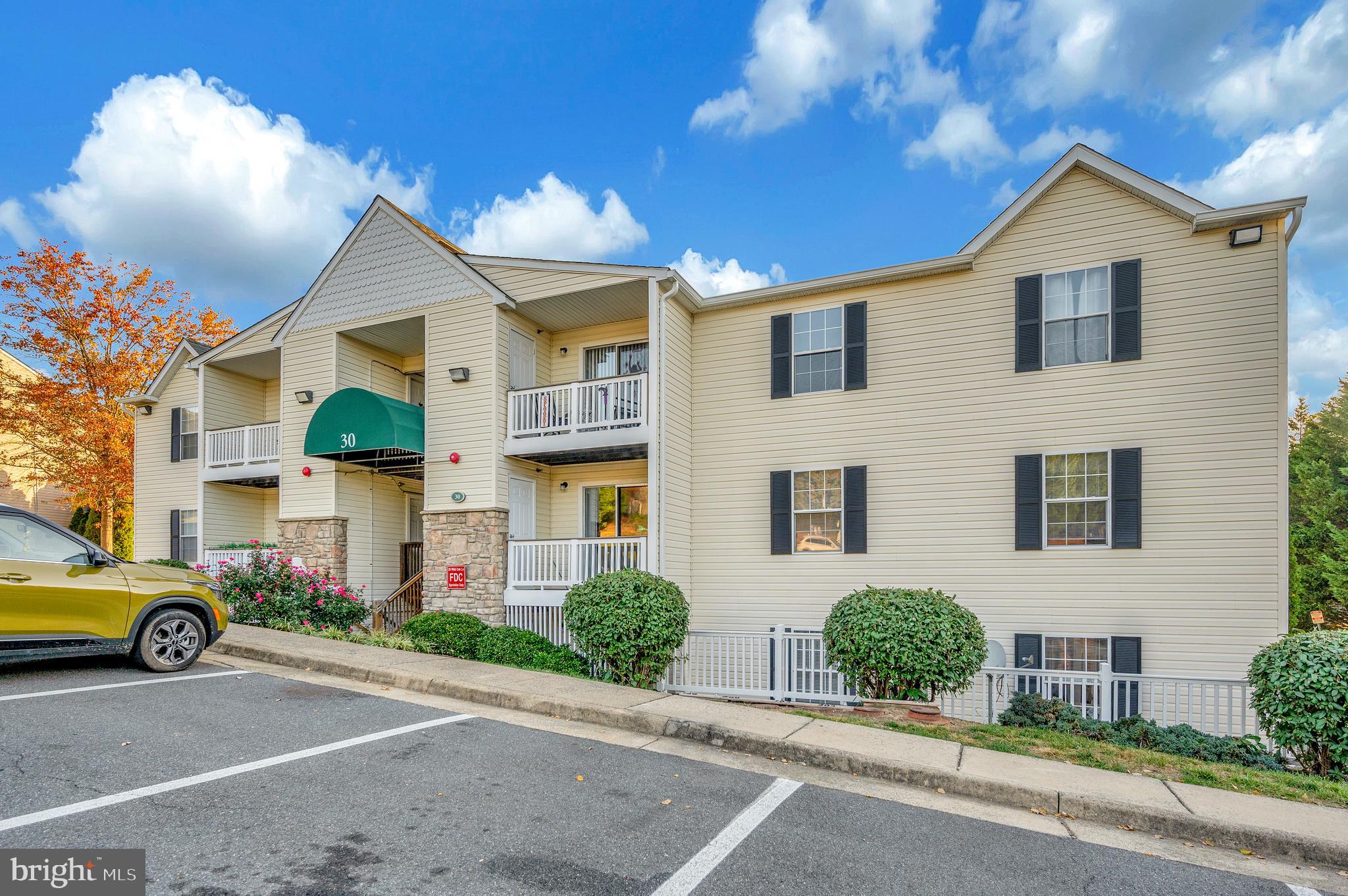 30 WILD OAK LANE 30103