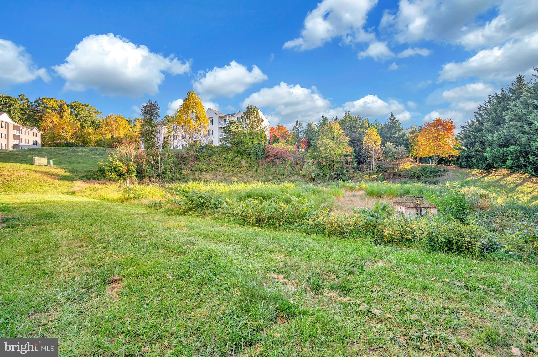 30 WILD OAK LANE 30103