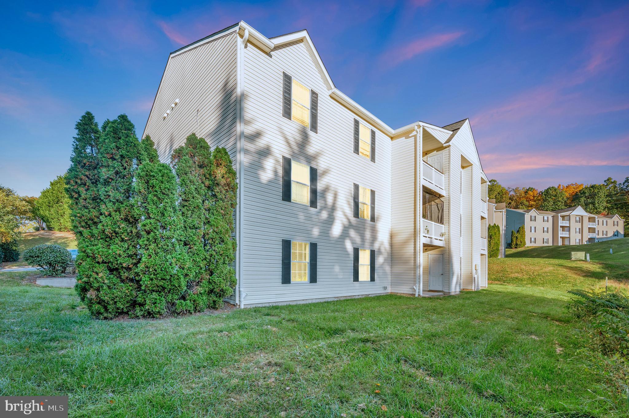 30 WILD OAK LANE 30103