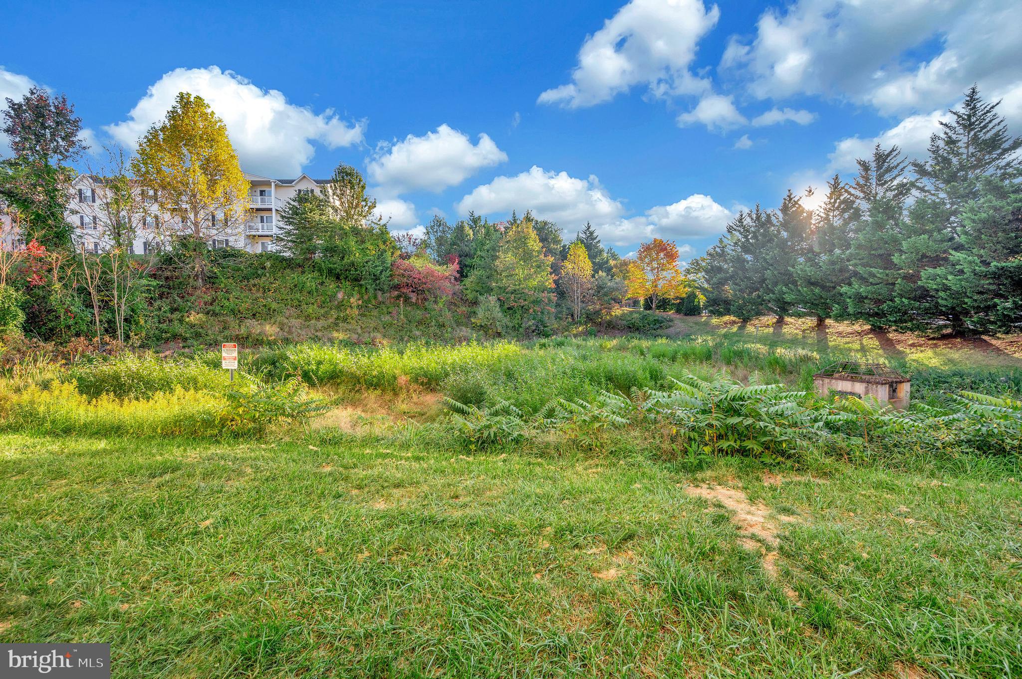 30 WILD OAK LANE 30103