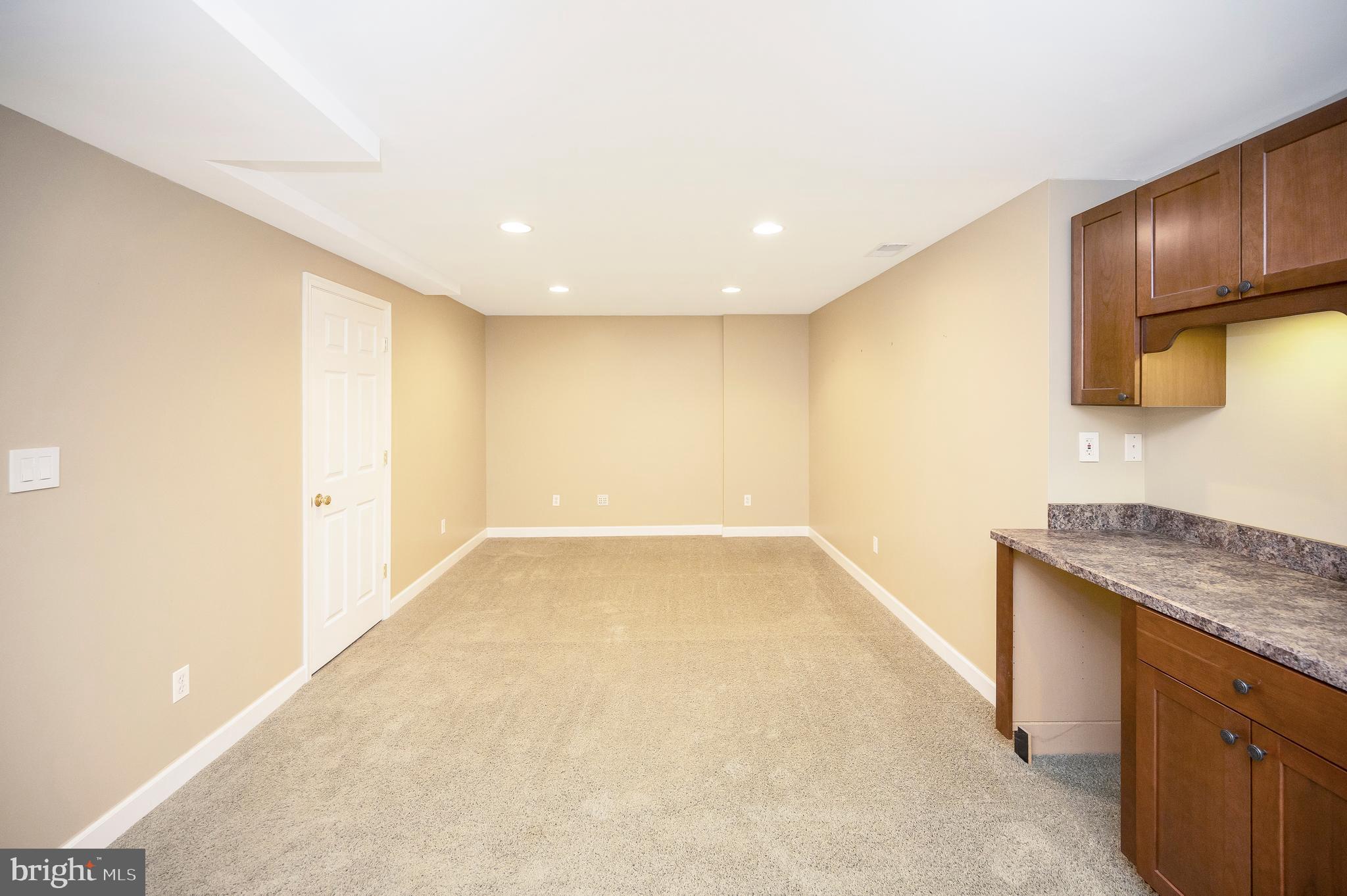 8 LITTLE FIELD DRIVE