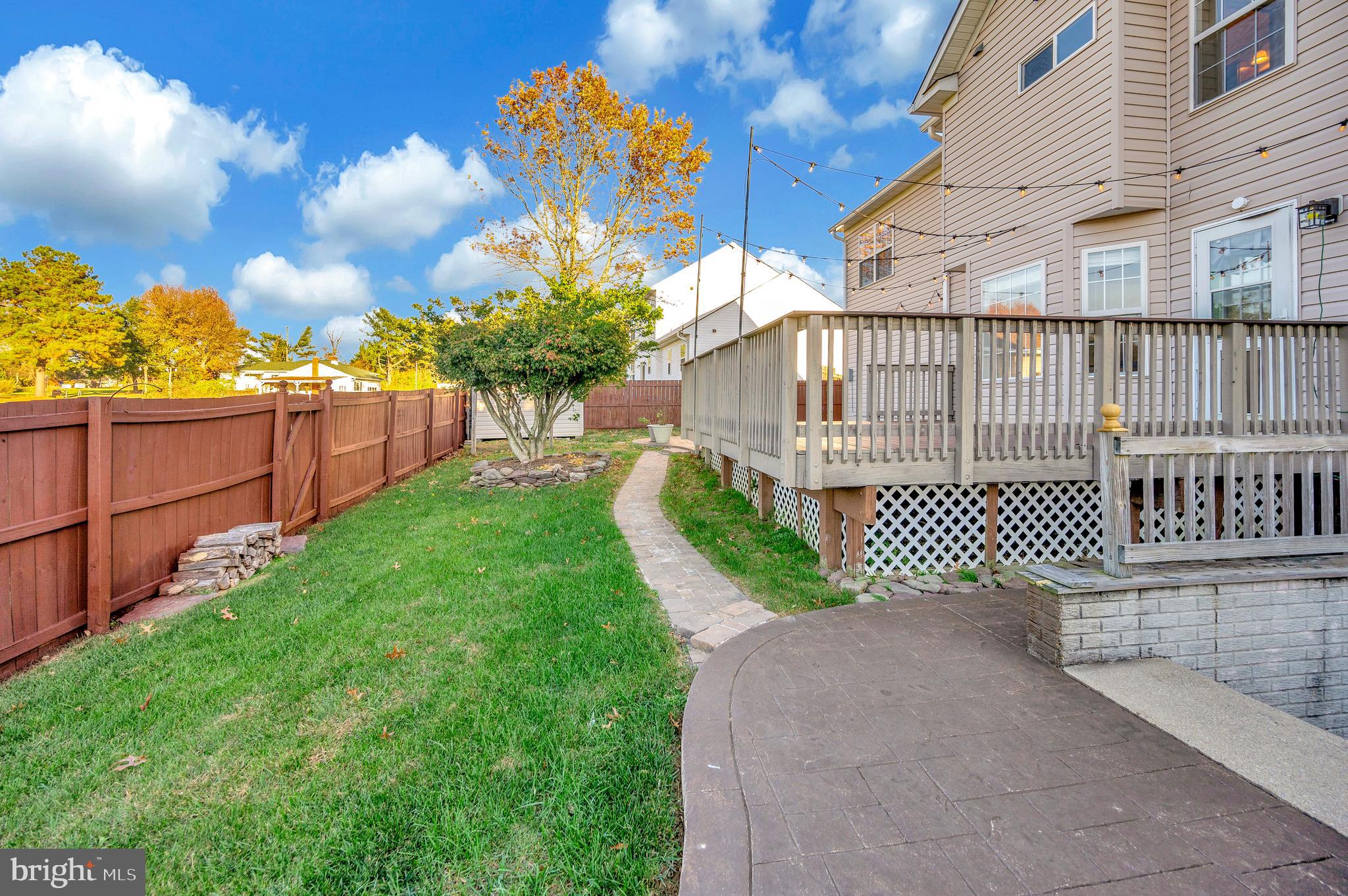 8 LITTLE FIELD DRIVE