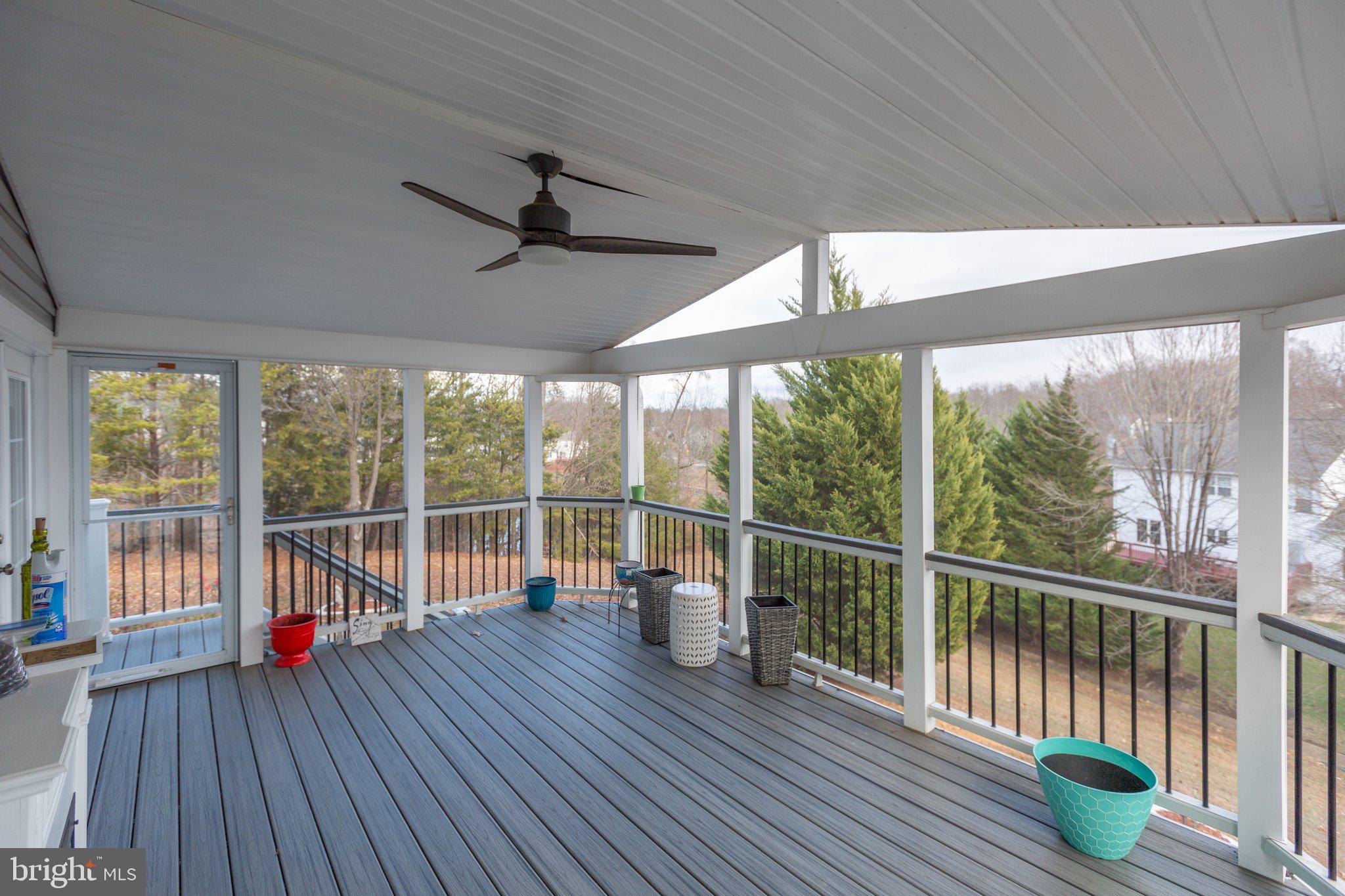 30 NEWBURY DR