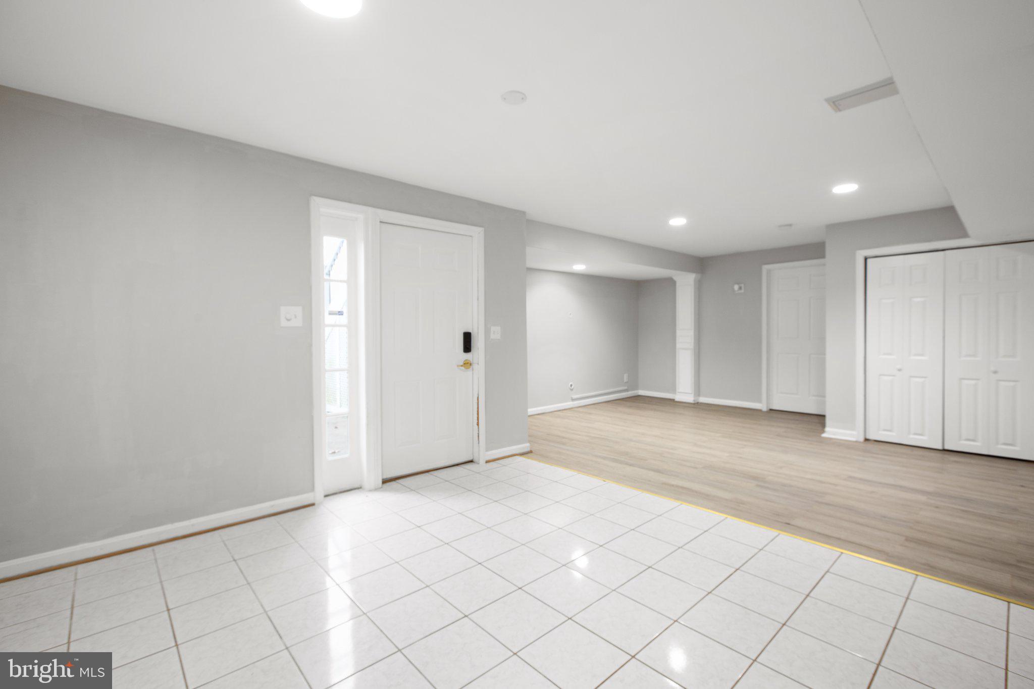 30 NEWBURY DR