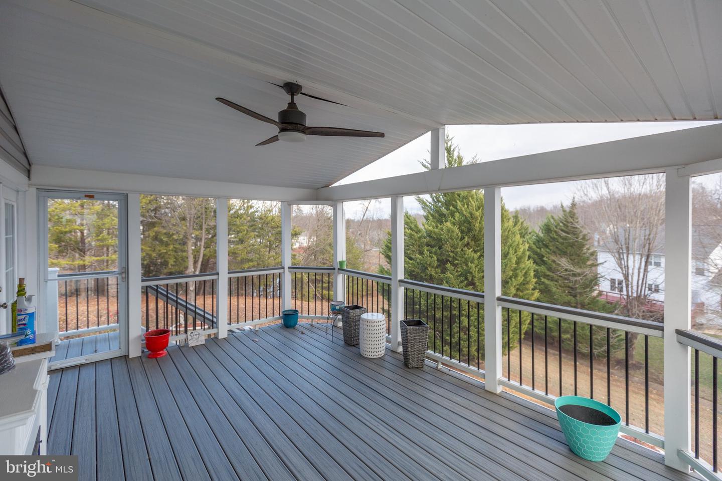 30 NEWBURY DR