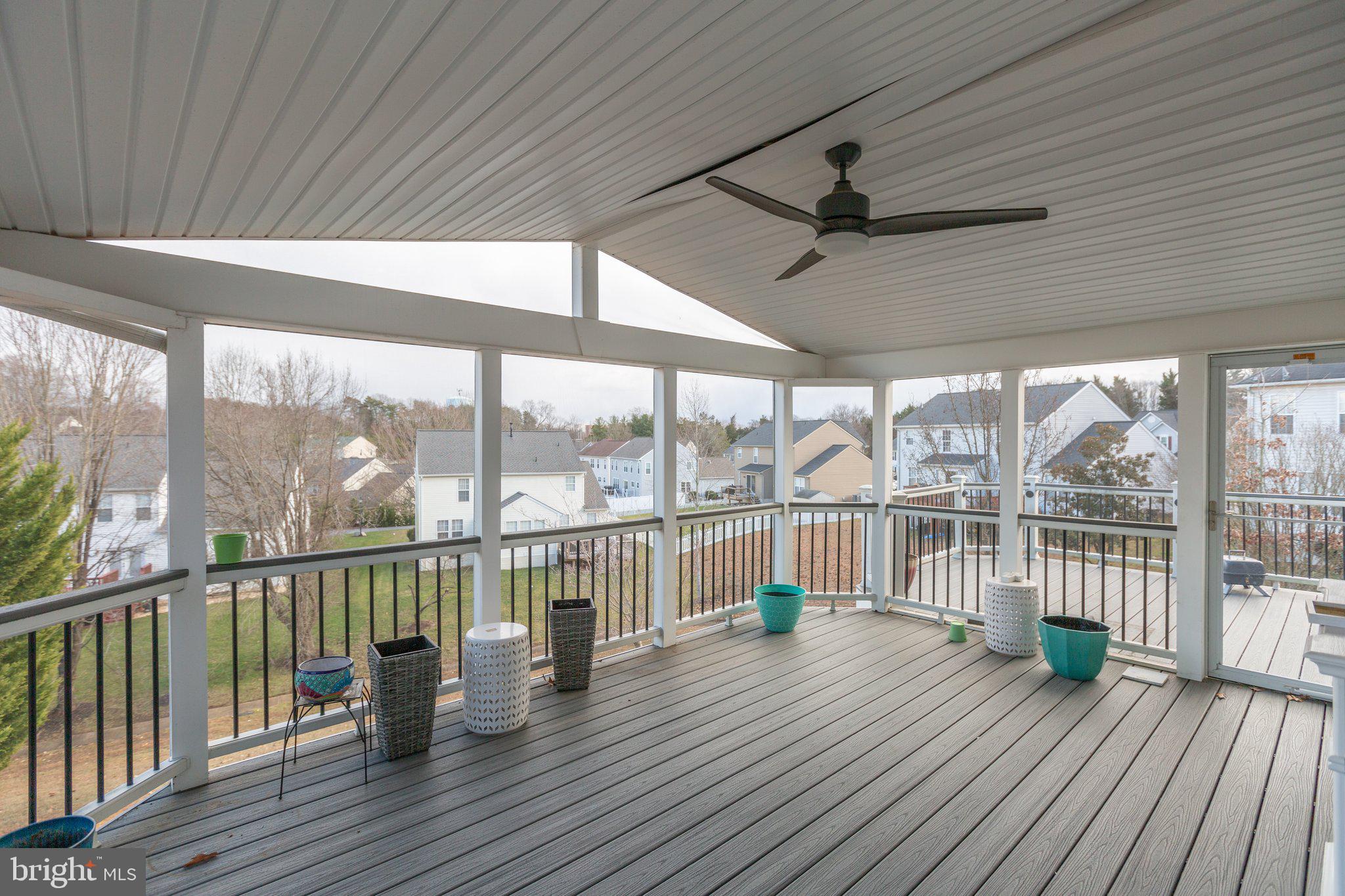 30 NEWBURY DR