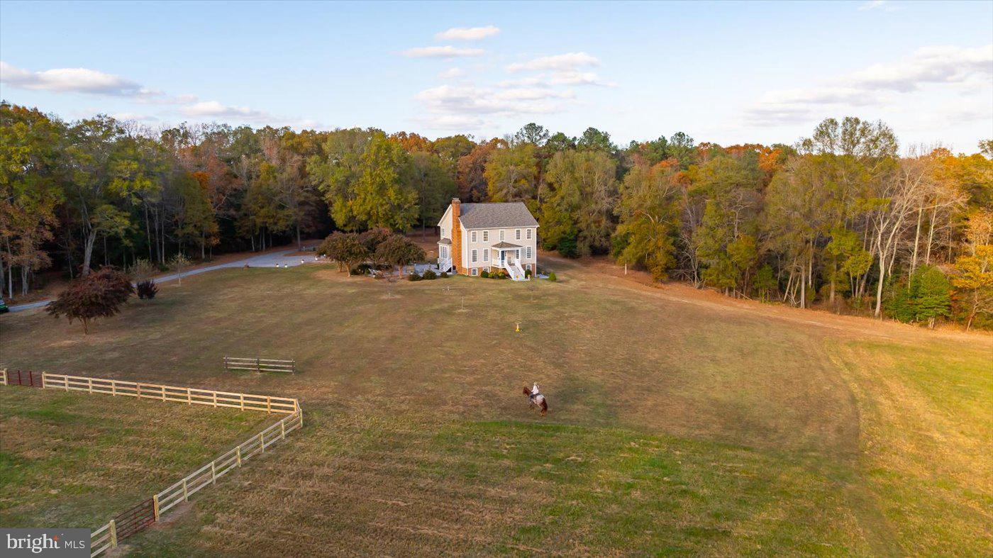 77 Windy Ridge Ln